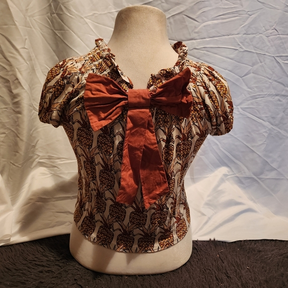 Pineapple Anthropologie top - Picture 4 of 7